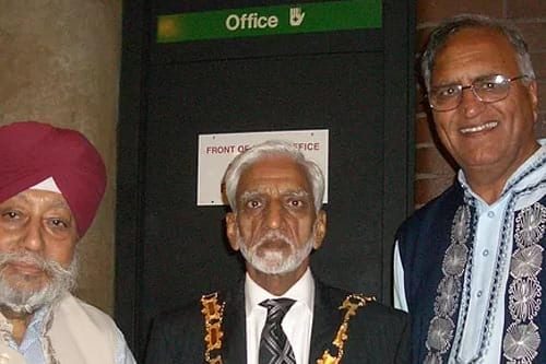 Poet Gulzar Singh Amrit, Mayor of Reading Mr Gul Khan, and Rahi Bains at a variety show, Hexagon Centre, Reading, UK